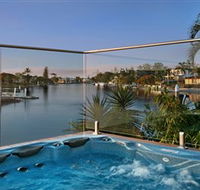Sanctuary on Water Elite Holiday Home - Accommodation Search
