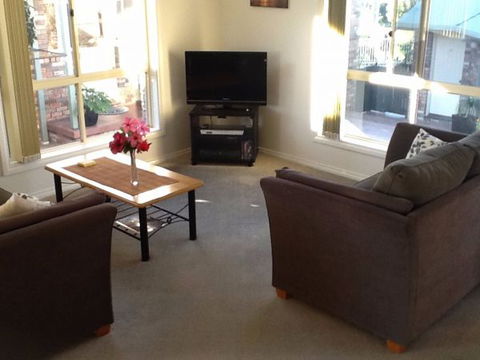Captain's Quarters Bermagui - Accommodation Search 4