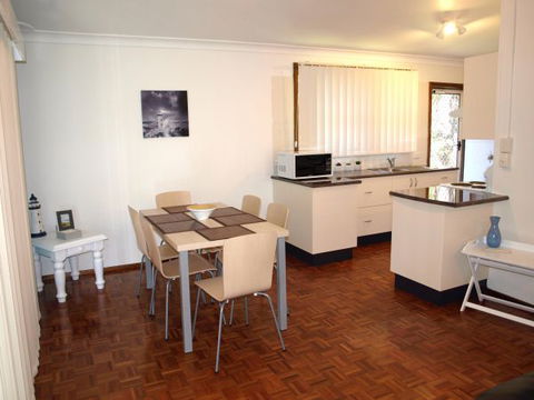Crystal Waters - Accommodation Search 2