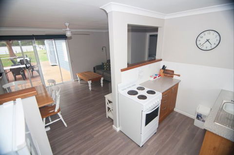 Laguna Lodge Holiday Units - Accommodation Search 3