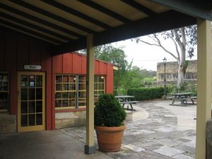 Surveyor General Inn - Accommodation Search 0