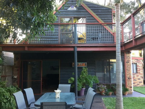 Jetz Bungalow - Accommodation Search 0