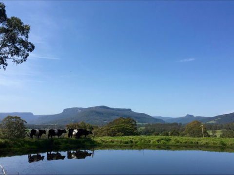 Minimbah Farm Cottages - Accommodation Search 0