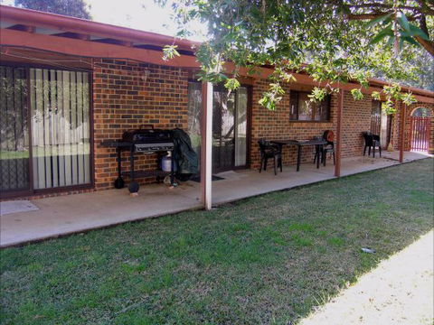 The Happy Shack At Callala Bay - Accommodation Search 5
