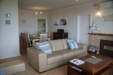 Bonnie Doon - Accommodation Search 1
