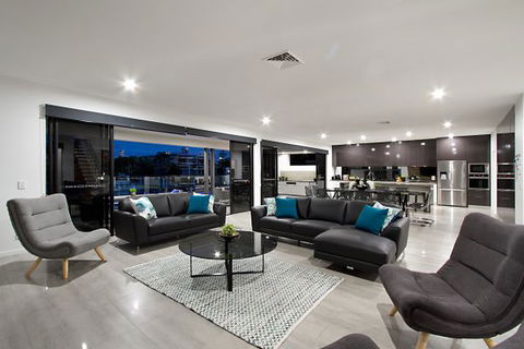 Oceans 74 - An Elite Holiday Home - Accommodation Search 21