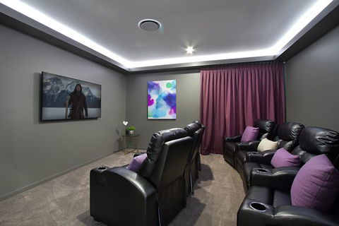 Oceans 74 - An Elite Holiday Home - Accommodation Search 23
