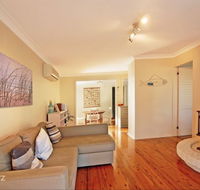 Hayes Beach House - Accommodation Search