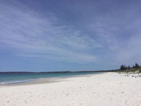 Hayes Beach House - Accommodation Search 9