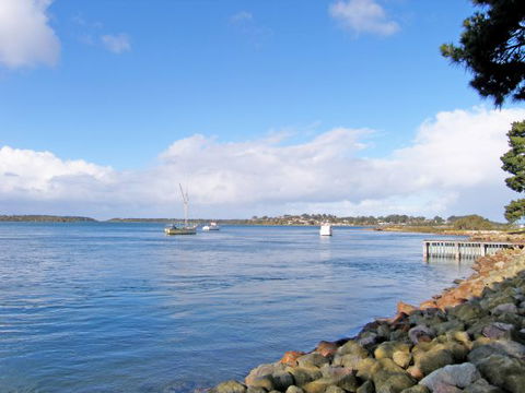Comarong Cottage - Accommodation Search 7