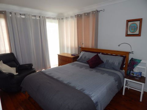The Ugly Duckling - Accommodation Search 3