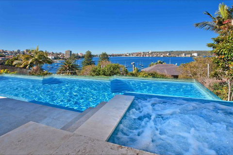 Deep Blue - Accommodation Search 0