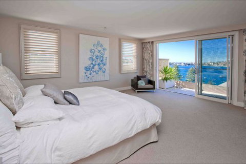 Deep Blue - Accommodation Search 7