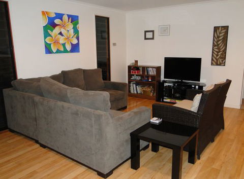 Dolphin Cove Apartment - Accommodation Search 0