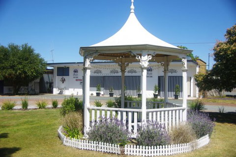 Gazebo Motor Inn - Accommodation Search 0