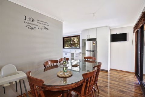 Sandy Toes Beach House - Accommodation Search 4
