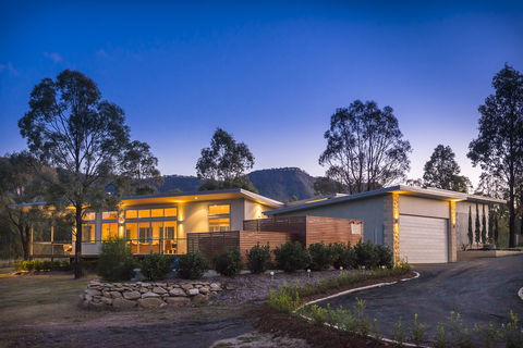 Blue Cliff Retreat - Accommodation Search 1