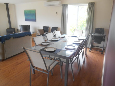 Decked Out In Vincent - Accommodation Search 2