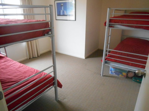 Decked Out In Vincent - Accommodation Search 6