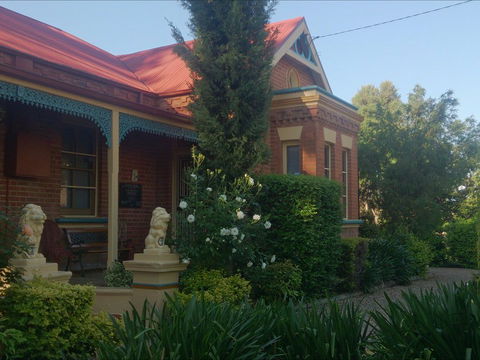 Boutique Motel Sefton House - Accommodation Search 0