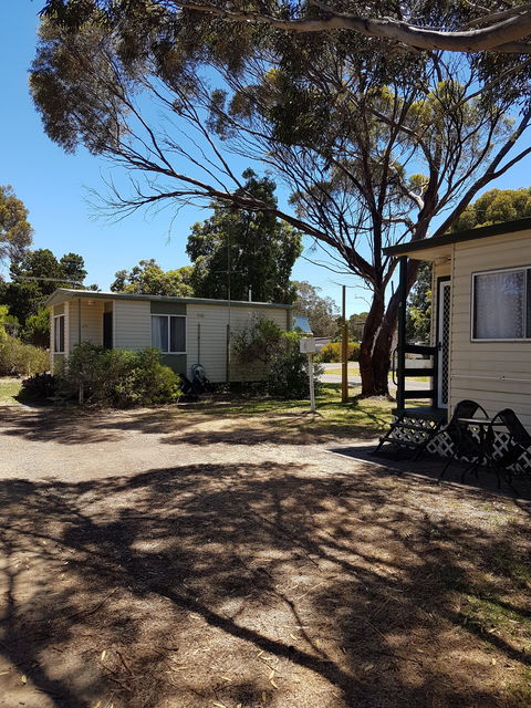 Kingscote Tourist Park And Family Units - Accommodation Search 1