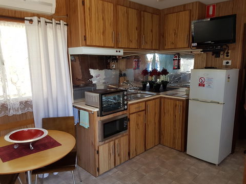 Kingscote Tourist Park And Family Units - Accommodation Search 4
