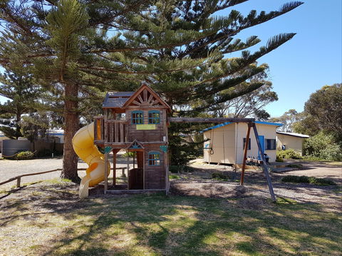 Kingscote Tourist Park And Family Units - Accommodation Search 7
