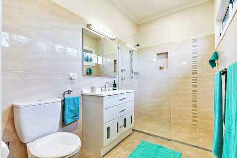 PJ's Hideaway - Accommodation Search 7