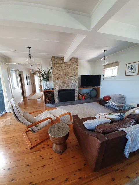 Blue Whale Cottage - Accommodation Search 7