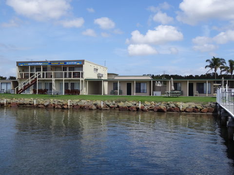 Coral Tree Lodge Tourist Park - Accommodation Search 0