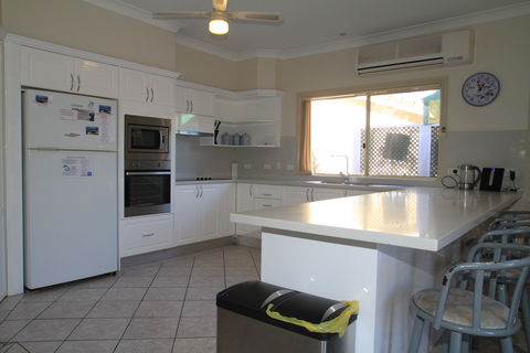 Cormorant Waterfront Home - Accommodation Search 0