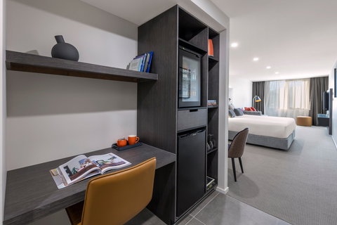 Deco Hotel Canberra - Accommodation Search 2