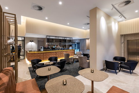 Deco Hotel Canberra - Accommodation Search 4
