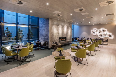 Deco Hotel Canberra - Accommodation Search 5