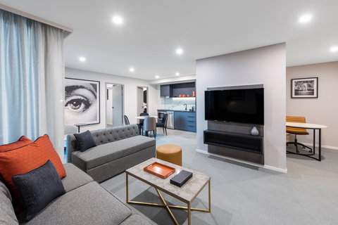 Deco Hotel Canberra - Accommodation Search 8