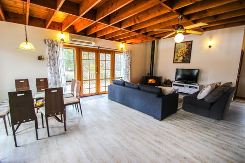 Halinka Lodge - Accommodation Search 4