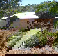 Jalbrook  Estate-  CottagesAlpacasGallery  Function Centre - Accommodation Search
