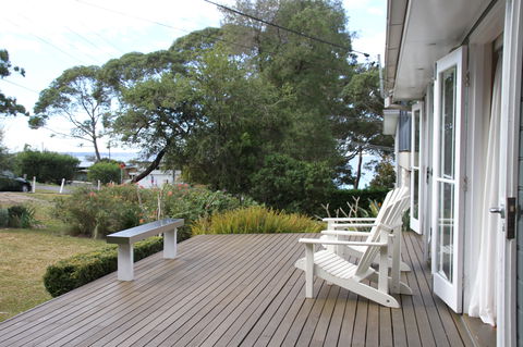 Phinney's Holiday Cottage Hyams Beach - Accommodation Search 2