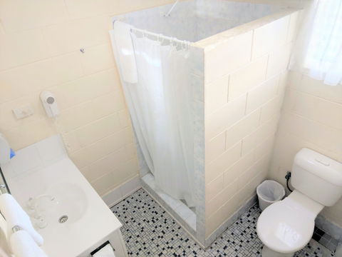Sail Inn - Yeppoon - Accommodation Search 5