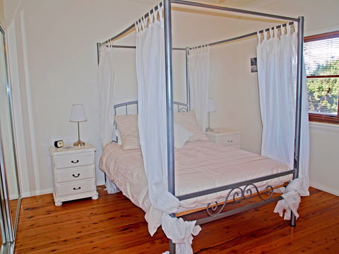 Sandy Shore Hideaway - Accommodation Search 4