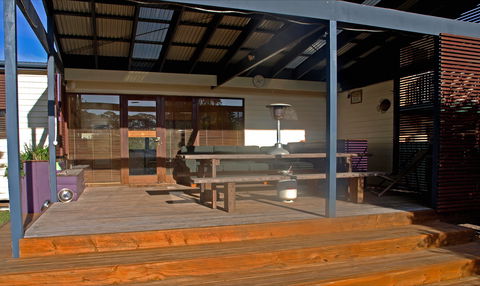 Sandy Shore Hideaway - Accommodation Search 5