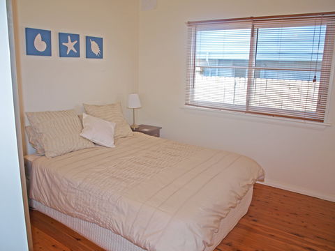 Sandy Shore Hideaway - Accommodation Search 7