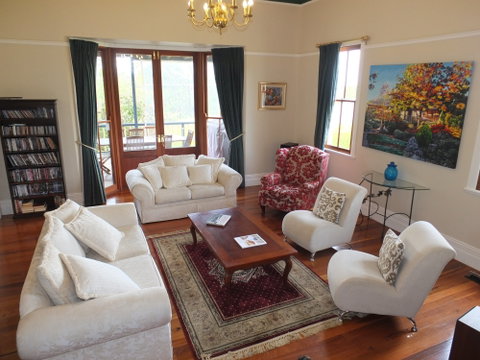 Southern Secrets - Accommodation Search 2