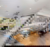 The Grey House - Accommodation Search