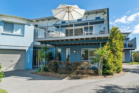 White Sands Deck House - Accommodation Search 1