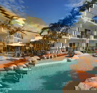 Cairns Queenslander Hotel and Apartments - Accommodation Search
