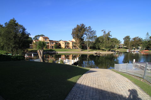 Holiday On The Water - Accommodation Search 0
