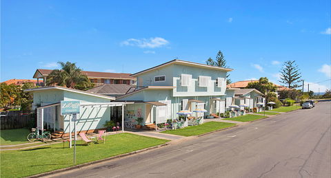 La Costa Motel - Accommodation Search 0