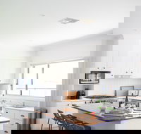 Little River Lodge Tumut - Accommodation Search