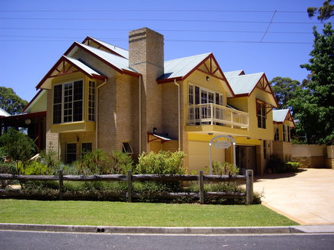 Sandholme Guesthouse - Accommodation Search 0